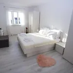 Apartment Pical